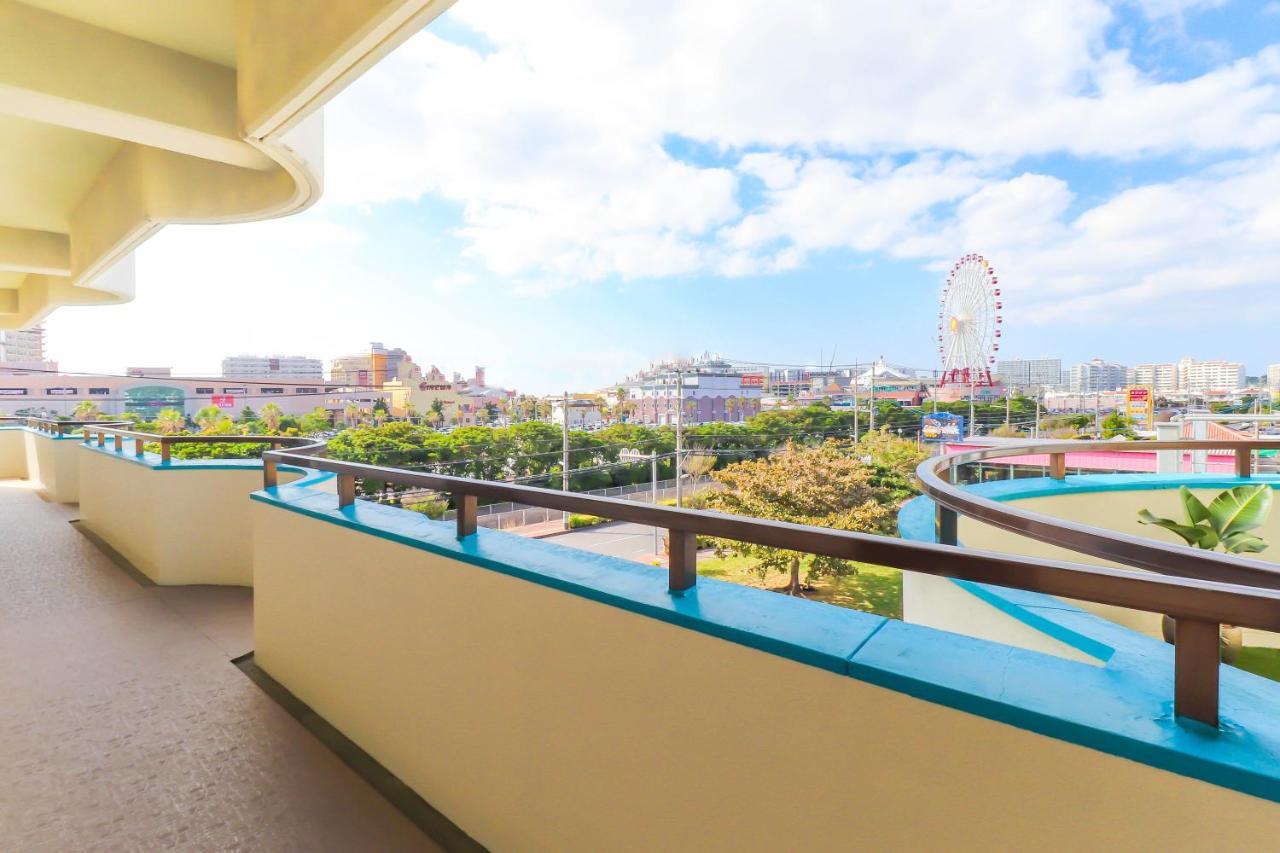 Condominium Hotel Mihama Upi Chatan Ngoại thất bức ảnh