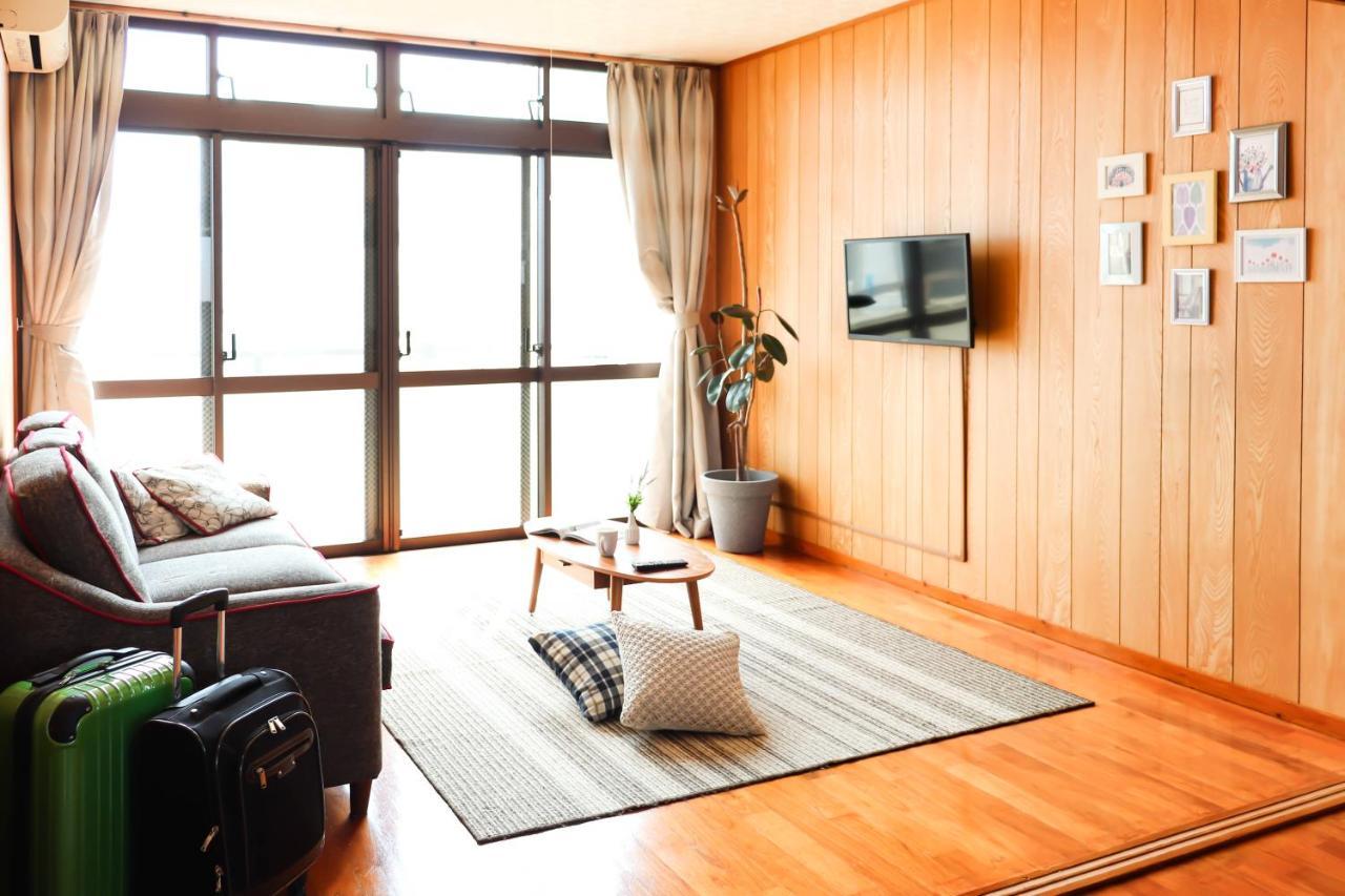 Condominium Hotel Mihama Upi Chatan Ngoại thất bức ảnh