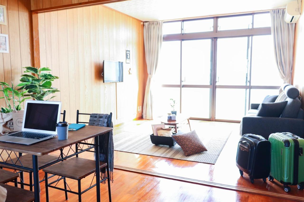 Condominium Hotel Mihama Upi Chatan Ngoại thất bức ảnh